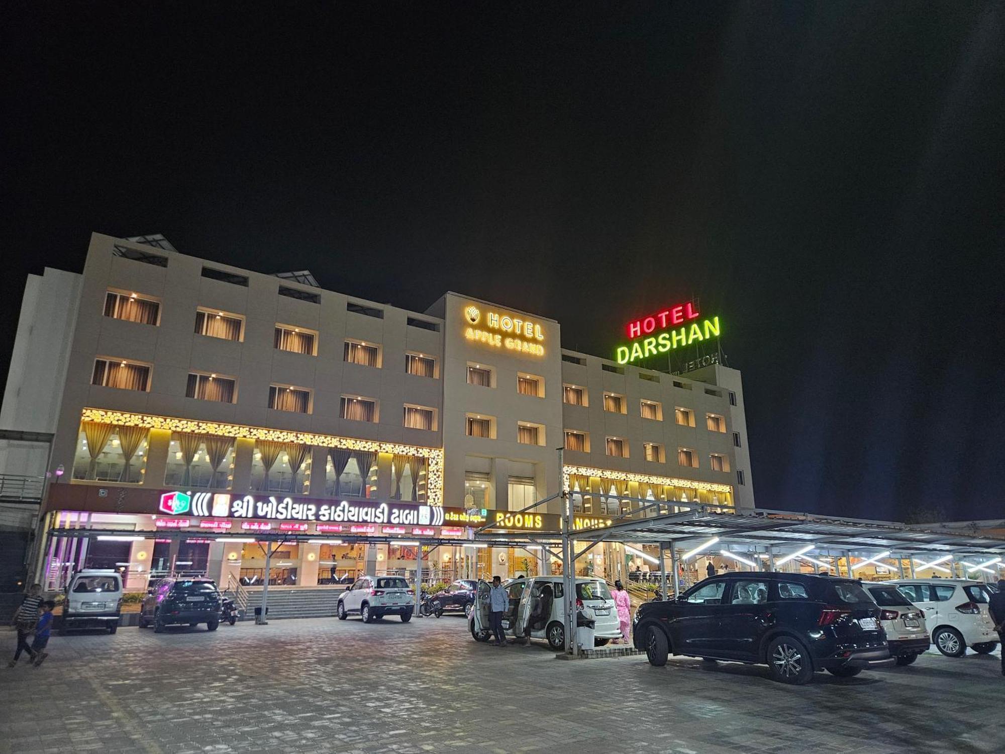 Hotel Grand Darshan Βαντοντάρα Εξωτερικό φωτογραφία
