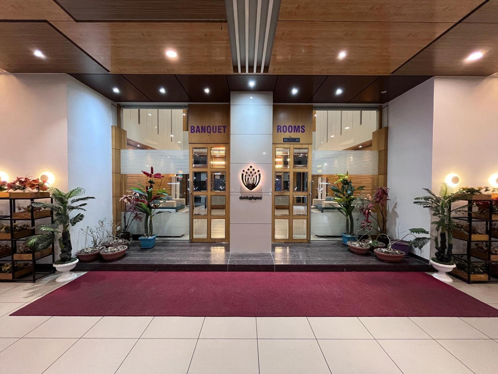 Hotel Grand Darshan Βαντοντάρα Εξωτερικό φωτογραφία